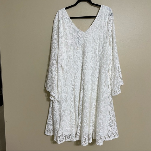 TORRID Ivory Lace Bell Sleeve Fluted Mini Dress size 4X - Picture 8 of 8